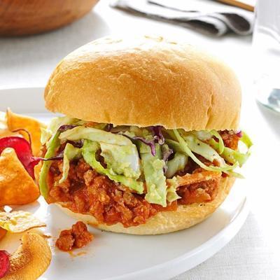 sloppy joes de dinde avec salade d'avocat