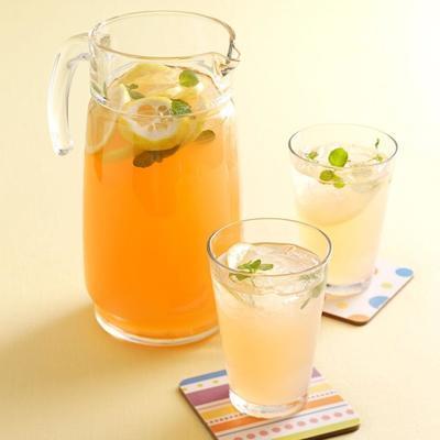 limonade à la pêche fraîche