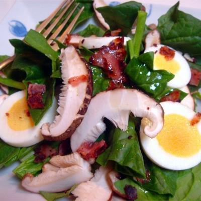 salade d'épinards et champignons