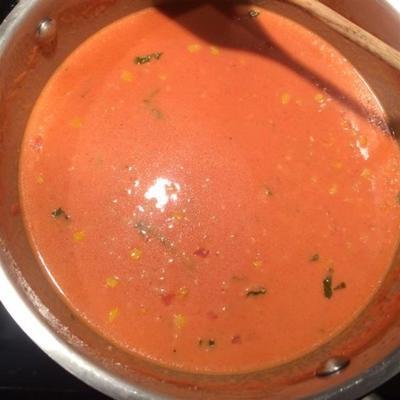 soupe de palourde à la tomate et au riz