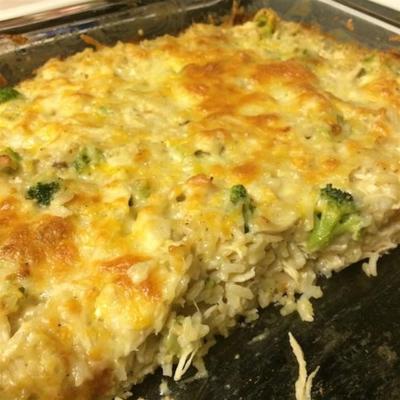 brocoli, riz, fromage et casserole de poulet