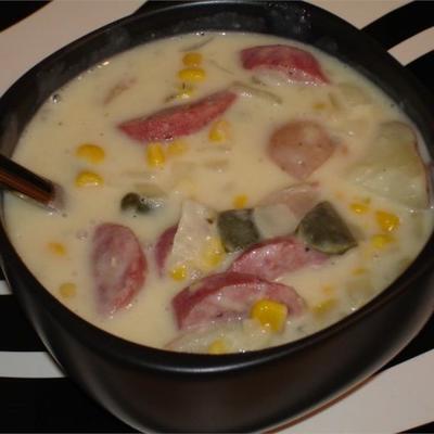 Chaudrée de maïs, saucisse et poivre