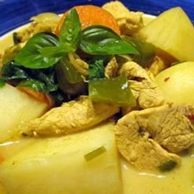 soupe de poulet au curry à la vietnamienne