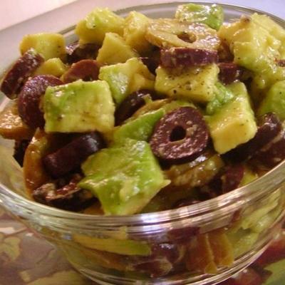 salade d'avocat aux olives