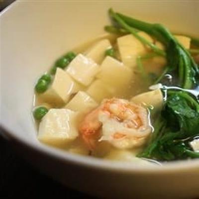 soupe chinoise aux crevettes et au tofu