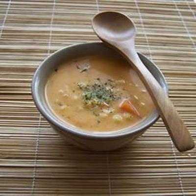 ash-e-jow (soupe à l'orge iranienne / perse)