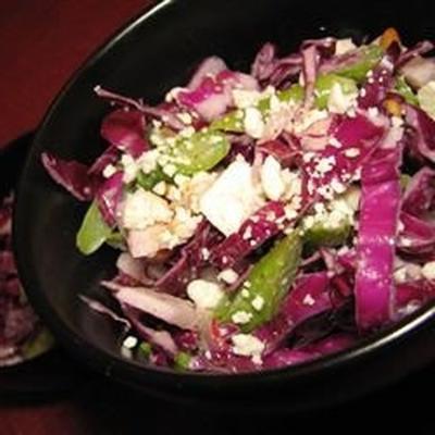 salade de chou rouge aux asperges avec vinaigrette au tahini