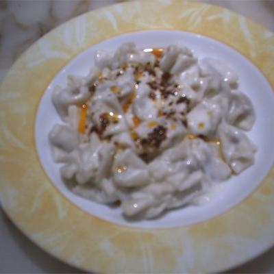 manti (raviolis à la sauce de yaourt)