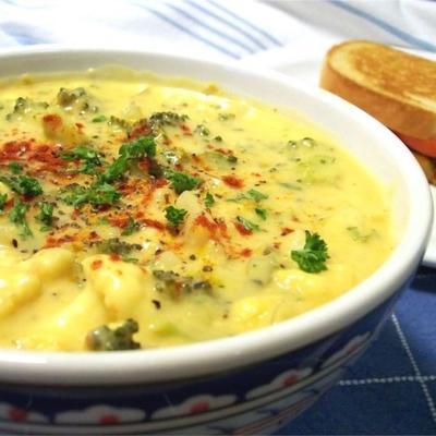 soupe de timperry (soupe crémeuse de chou-fleur et de brocoli au curry)