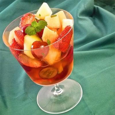 cocktail de fruits au vin blanc