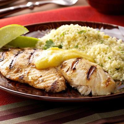 poisson grillé à la mangue et au couscous