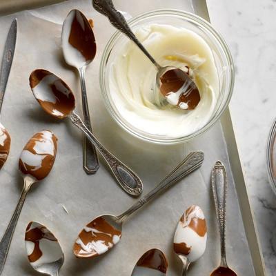 cuillères à café en chocolat