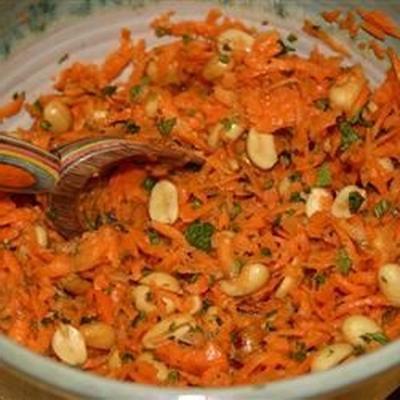 salade de carottes et cacahuètes gujarati