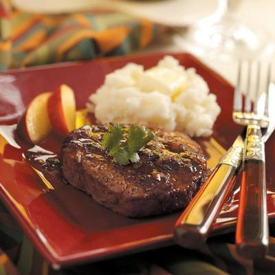 filets de boeuf glacés à l'ancho-pêche