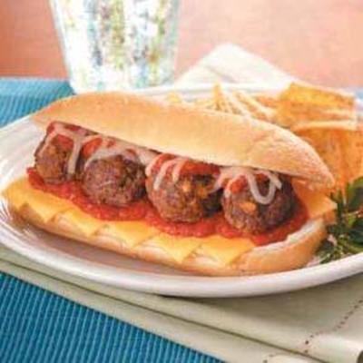 sous-marins aux boulettes de viande