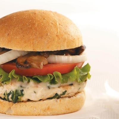 pas de champignons pour les hamburgers gras à la dinde et à la suisse