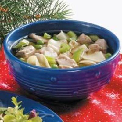 soupe de nouilles à la dinde