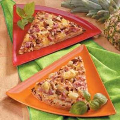 pizza au bacon et à l'ananas