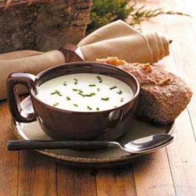 Velouté de brie et poireaux