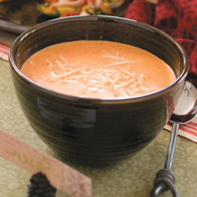 Bisque de poivrons rouges grillés