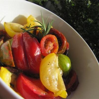 Salade de tomates au romarin