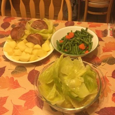Jambon, chou et pommes de terre