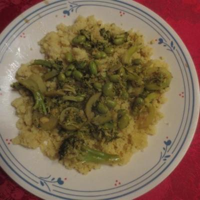 Couscous au curry indien avec brocoli et edamame