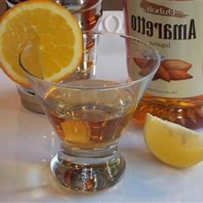 cocktail amaretto aigre
