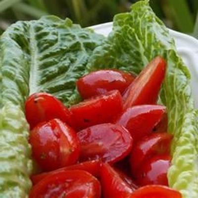 salade rapide de tomates et de raisins frais