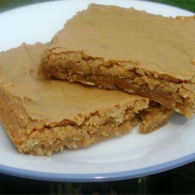 brownies au beurre d'arachide et à l'avoine