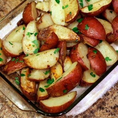 pommes de terre au persil rouge cuites au four
