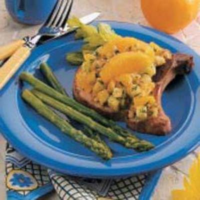 côtelettes de porc fumées avec vinaigrette