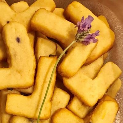 biscuits à la lavande et au sucre d'agrumes