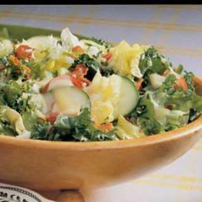 salade avec vinaigrette aux oeufs