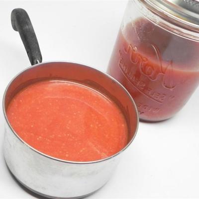 soupe de tomates en conserve