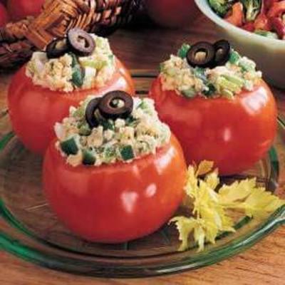 tentation des tasses de tomates