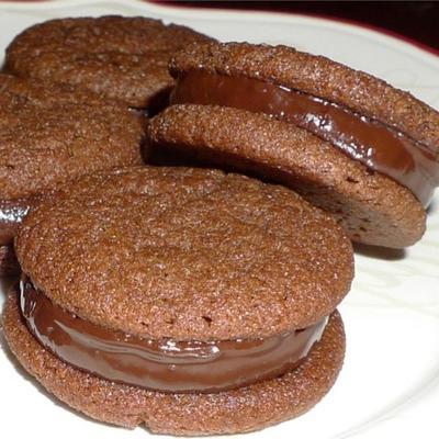 biscuits fourrés au chocolat et à la menthe