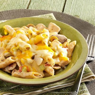 mostaccioli au poulet cheddar