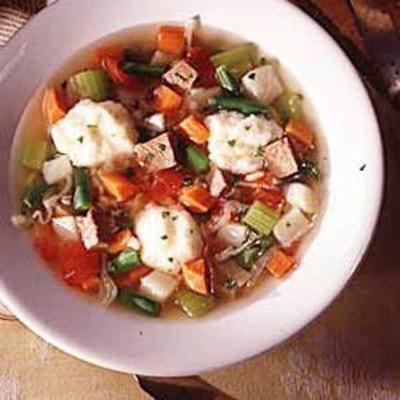 soupe de légumes aux raviolis