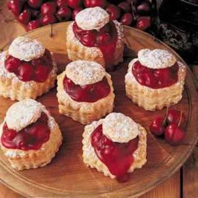 tartes au fromage et aux cerises