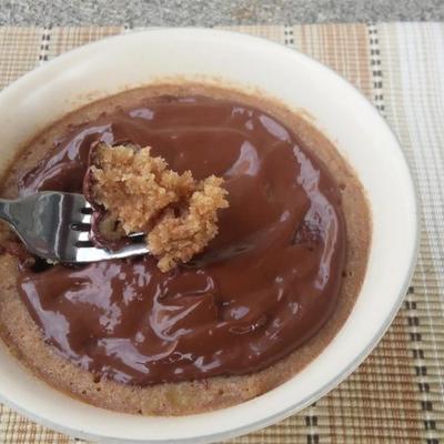 Gâteau à la banane dans un bol