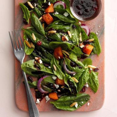 courge musquée et salade chaude d'épinards fanés