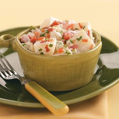 salade de pommes de terre au bacon et au fromage bleu