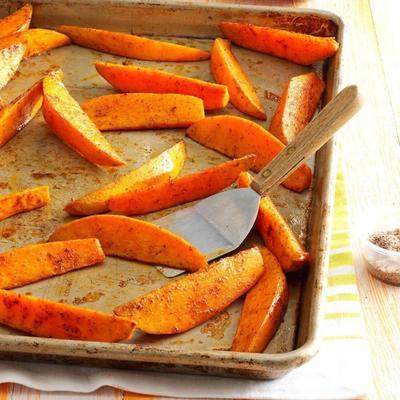 quartiers de patate douce rôtis au chili