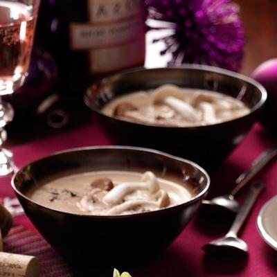 Velouté de brie et champignons sauvages