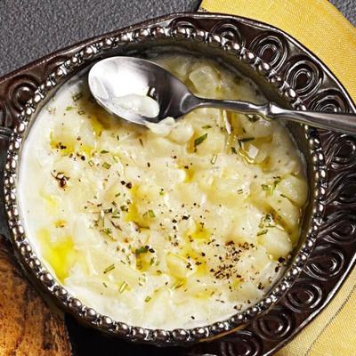 soupe de pommes de terre aux herbes