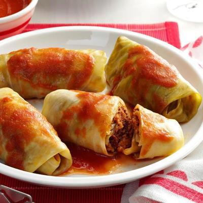 rouleaux de chou aux boulettes de viande