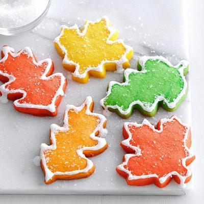 découpes de feuilles d'automne