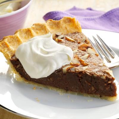 Tarte au chocolat et à la noix de coco avec une croûte de noix de coco