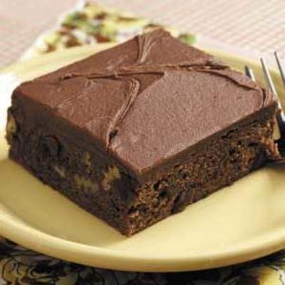 brownies aux pépites de chocolat avec crème glacée au chocolat